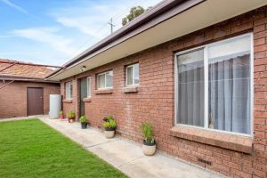 Unit 2 / 1113-1115 Grand Jn Rd, Hope Valley, SA 5090 Australia