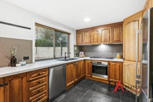 10 Forrest Avenue, Valley View, SA 5093