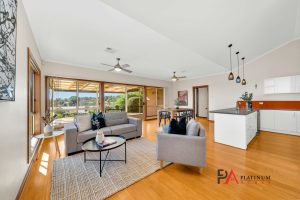 17 Gleneagles Road, ABERFOYLE PARK, SA 5159 Australia