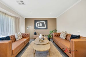 17 Gleneagles Road, ABERFOYLE PARK, SA 5159 Australia