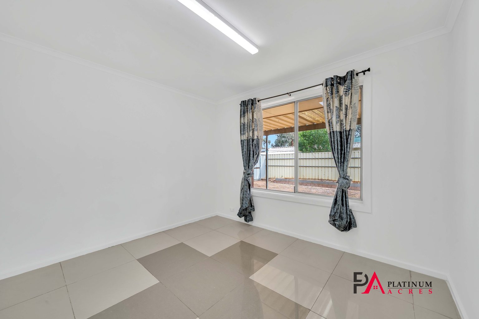 5 Golden Court, PARALOWIE, SA 5108 Australia