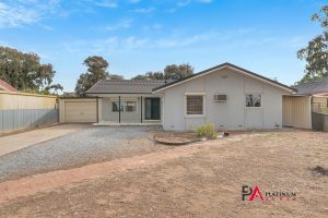5 Golden Court, PARALOWIE  SA  5108