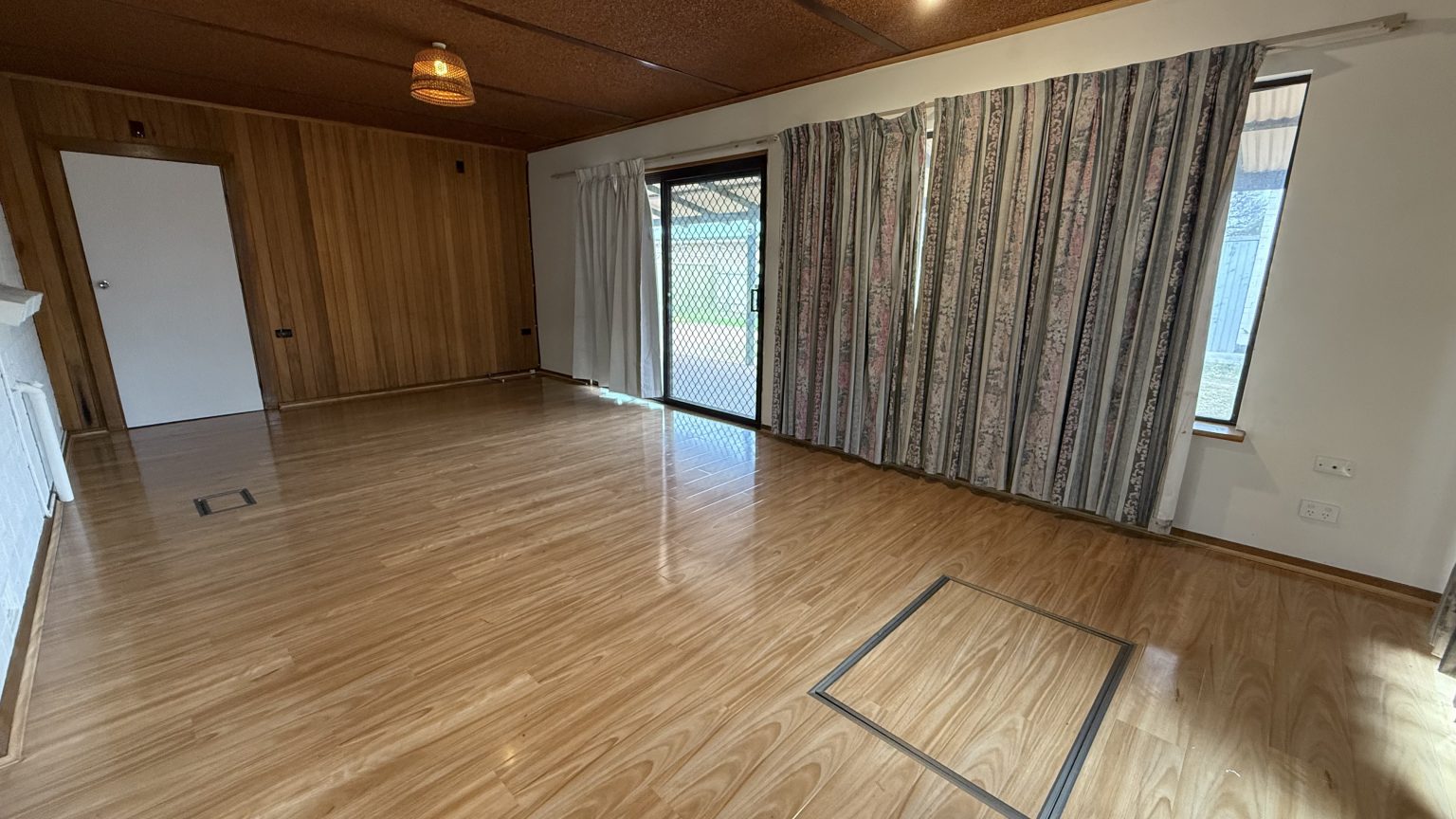 7 Pauls Drive, VALLEY VIEW, SA 5093 Australia