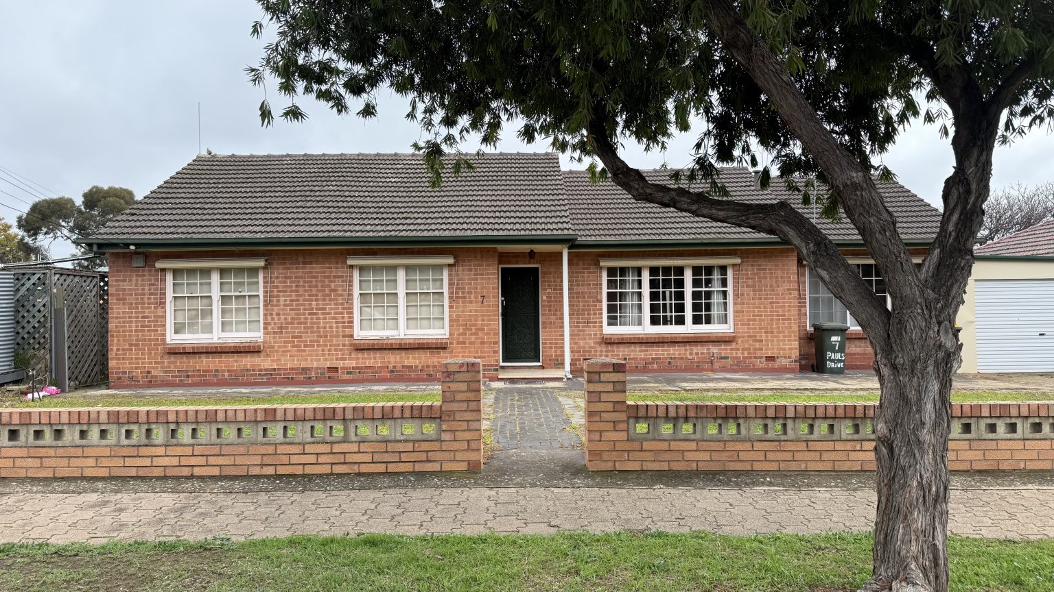 7 Pauls Drive, VALLEY VIEW, SA 5093 Australia