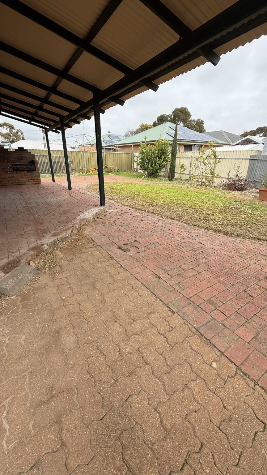 7 Pauls Drive, VALLEY VIEW, SA 5093 Australia