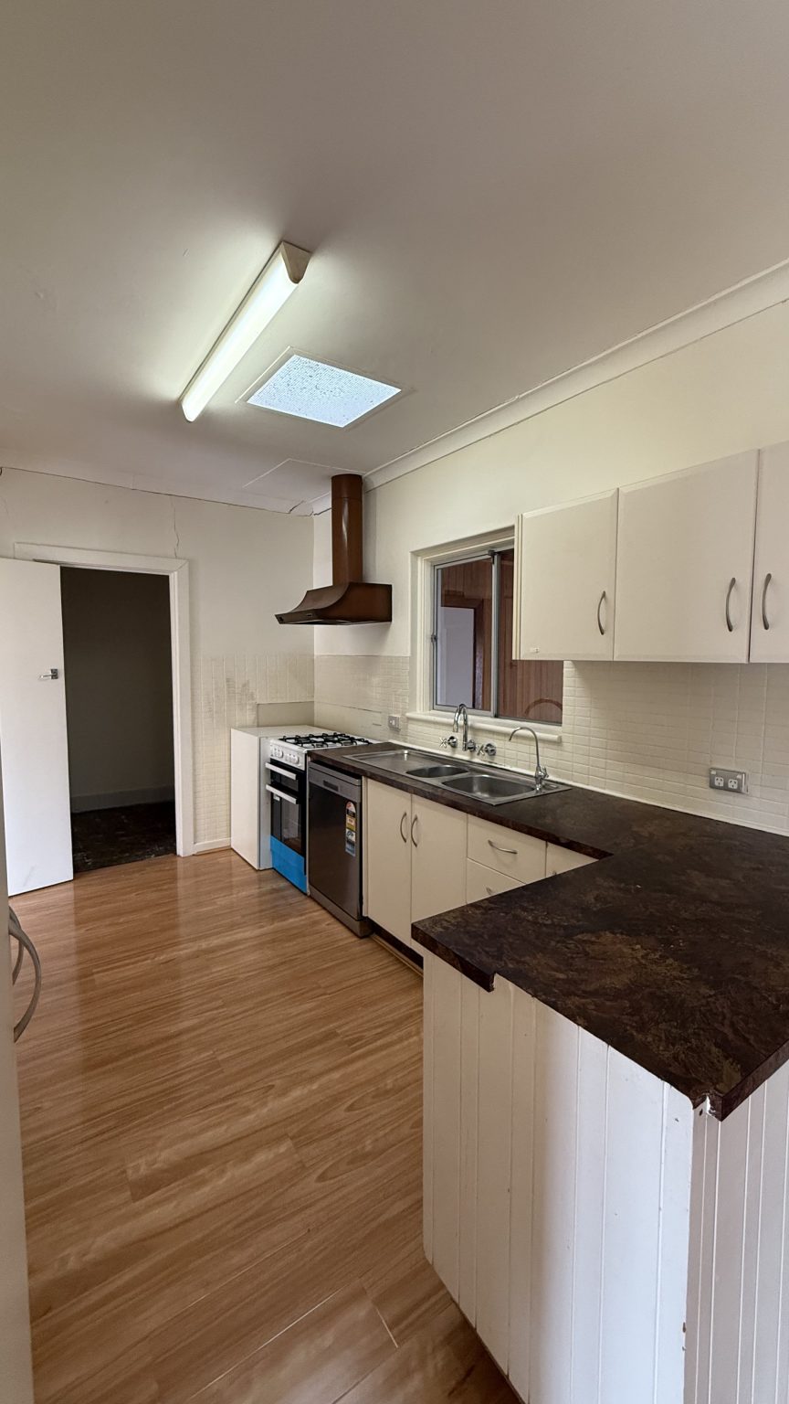 7 Pauls Drive, VALLEY VIEW, SA 5093 Australia