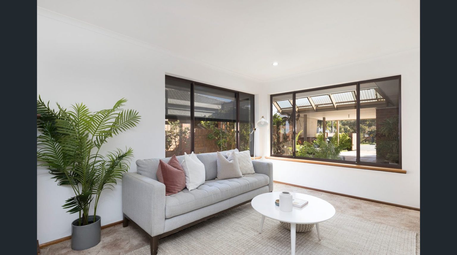 74 Maple Avenue, ROSTREVOR, SA 5073 Australia