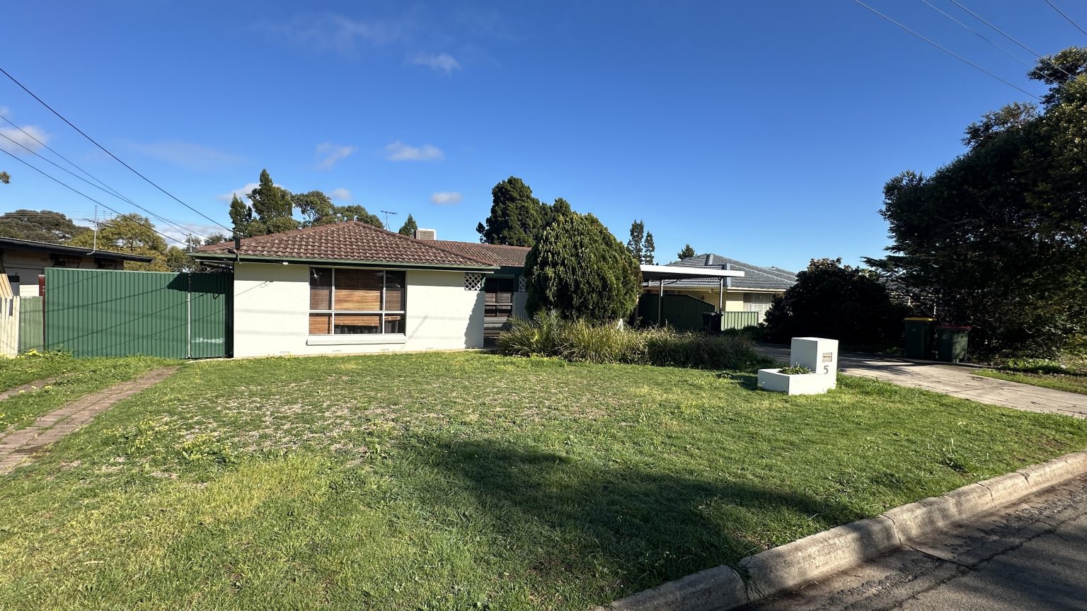 5 Dorian Street, PARA VISTA, SA 5093 Australia