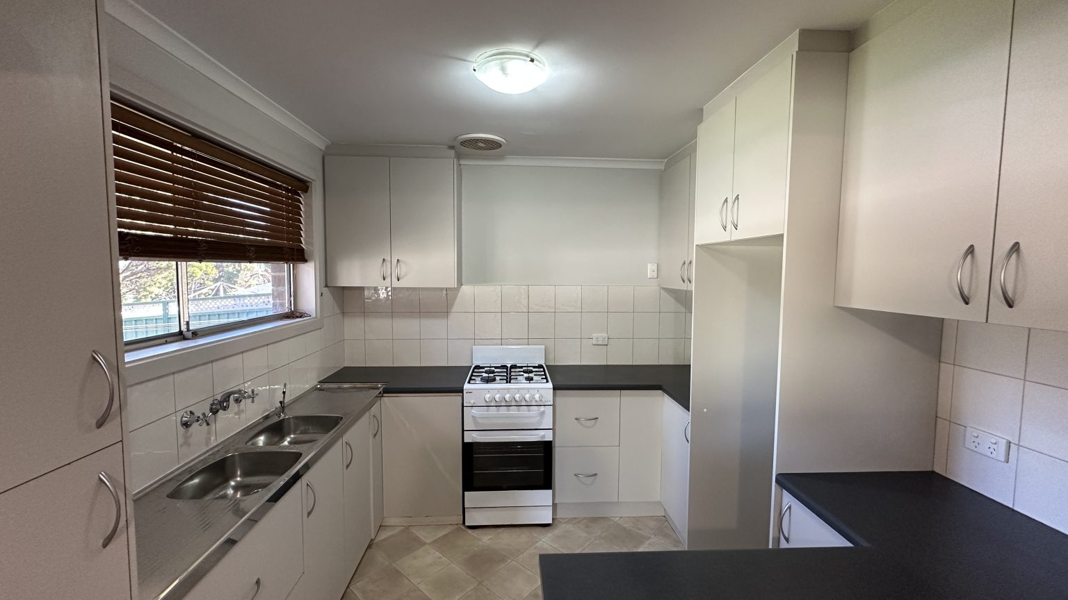 5 Dorian Street, PARA VISTA, SA 5093 Australia