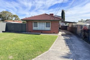 33 Derrilin Road, INGLE FARM, SA 5098 Australia