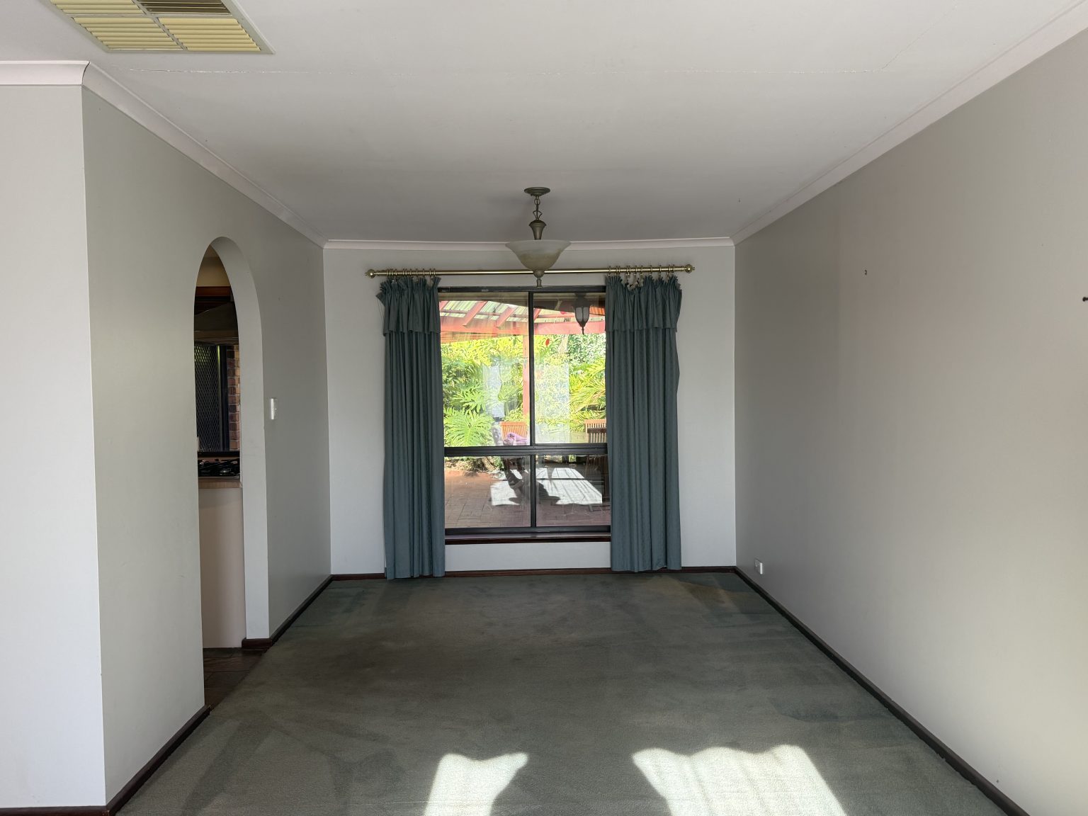 11 Potter Drive, WOODCROFT, SA 5162 Australia