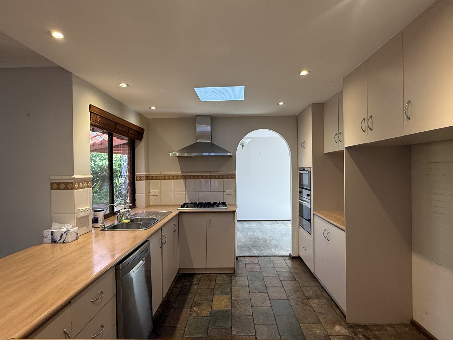 11 Potter Drive, WOODCROFT, SA 5162 Australia