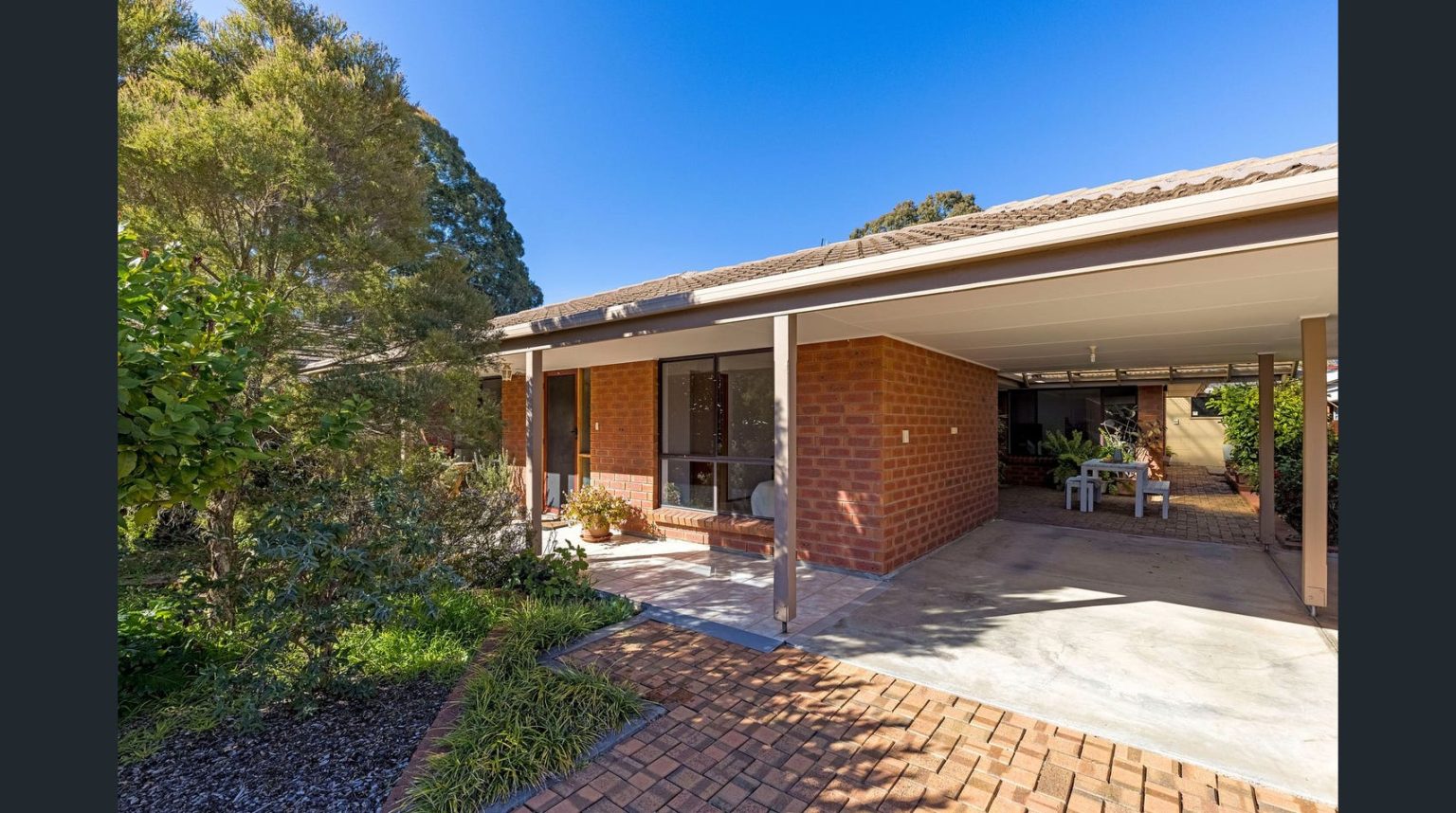 74 Maple Avenue, ROSTREVOR, SA 5073 Australia