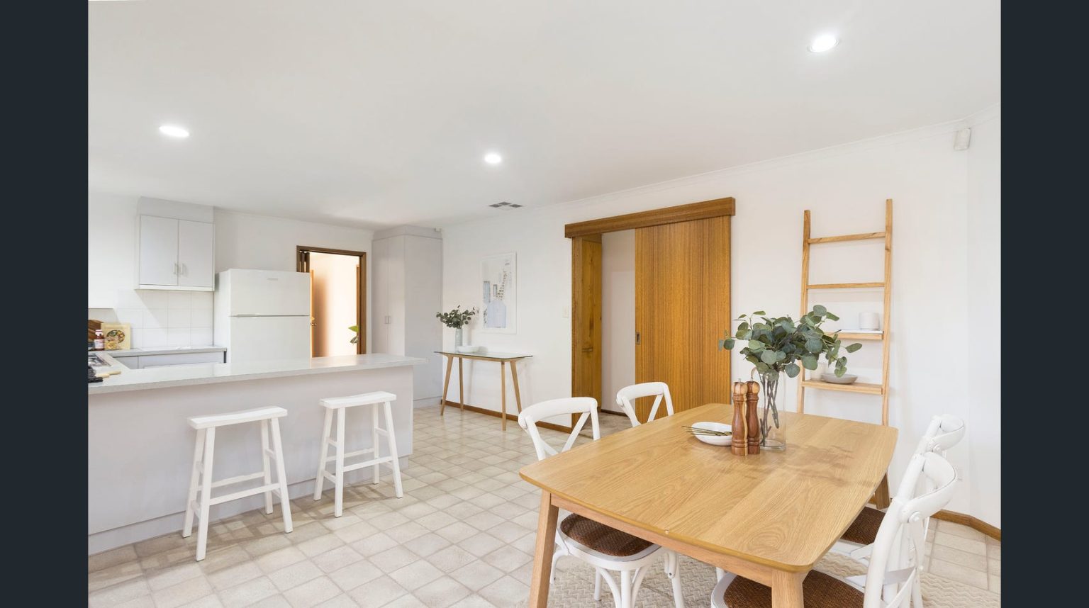 74 Maple Avenue, ROSTREVOR, SA 5073 Australia