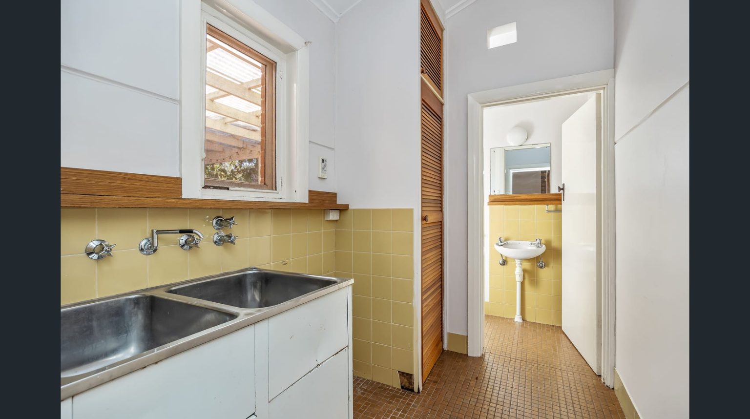 83 Lambert Road, JOSLIN, SA 5070 Australia