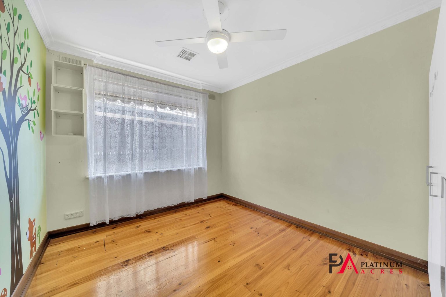 7 Philip Crescent, VALLEY VIEW, SA 5093 Australia
