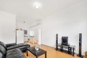 1/12 Petrova Avenue, WINDSOR GARDENS, SA 5087 Australia