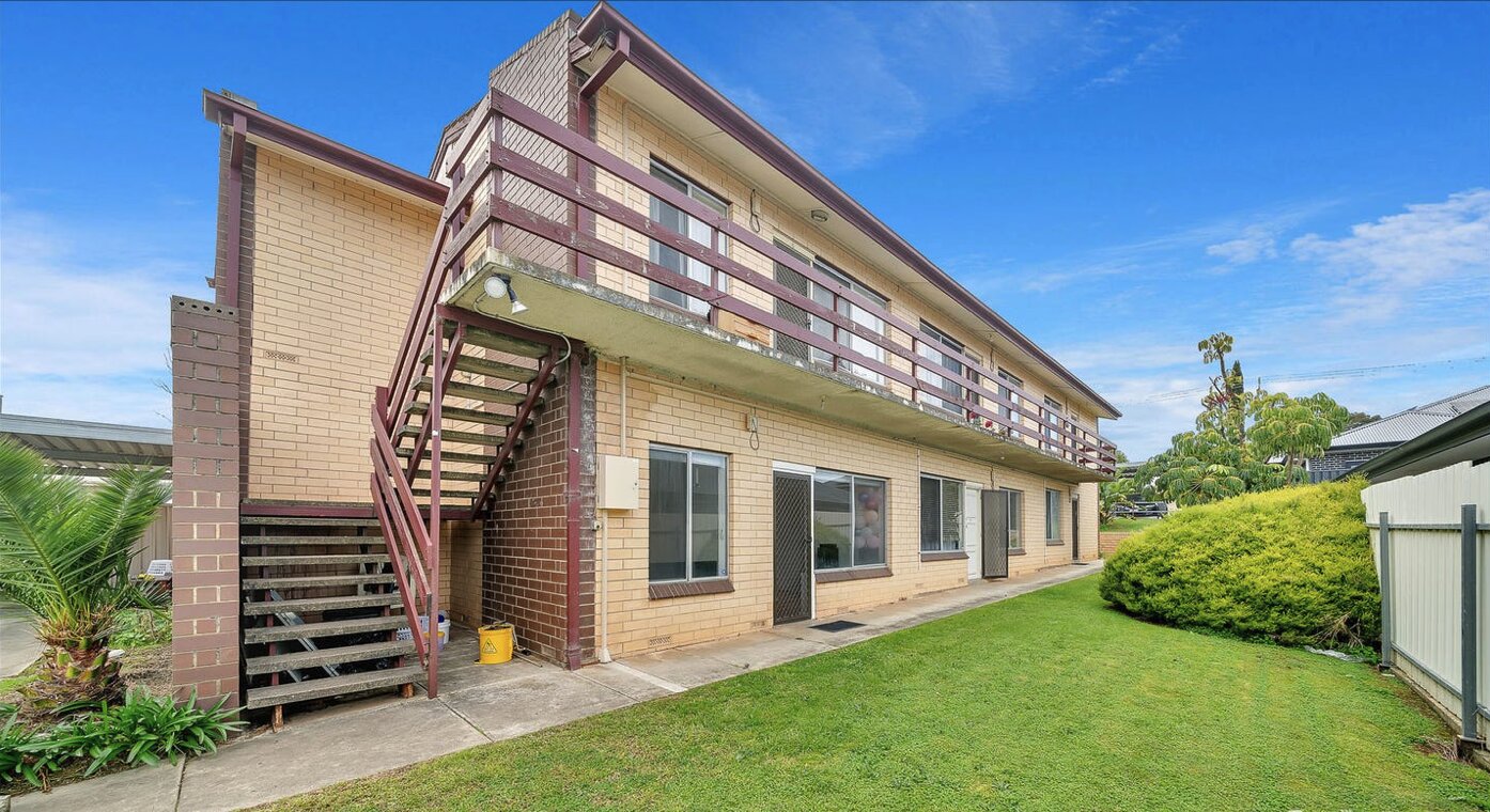 1/12 Petrova Avenue, WINDSOR GARDENS  SA  5087