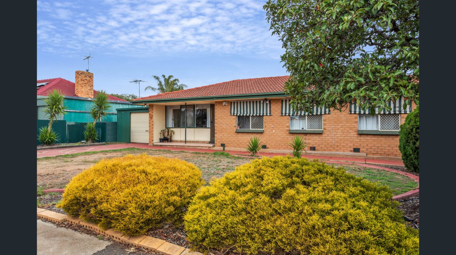 53 Hamblynn Road, ELIZABETH DOWNS, SA 5113 Australia