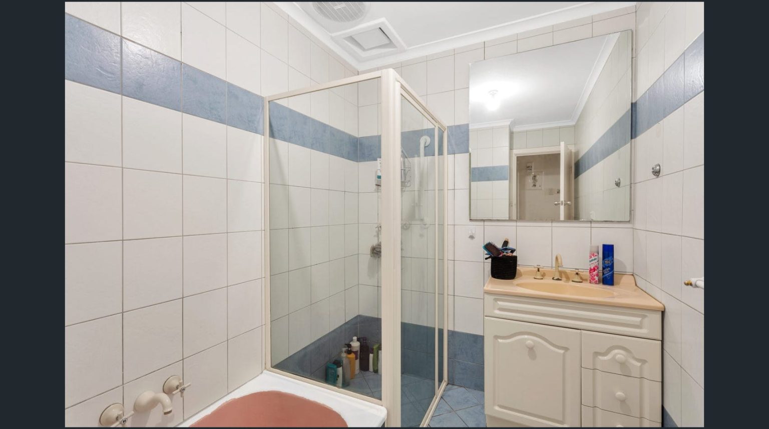 53 Hamblynn Road, ELIZABETH DOWNS, SA 5113 Australia