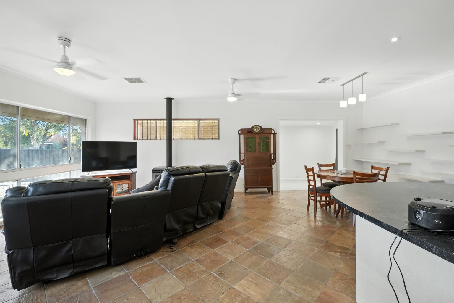 37 Swan Avenue, KLEMZIG, SA 5087 Australia