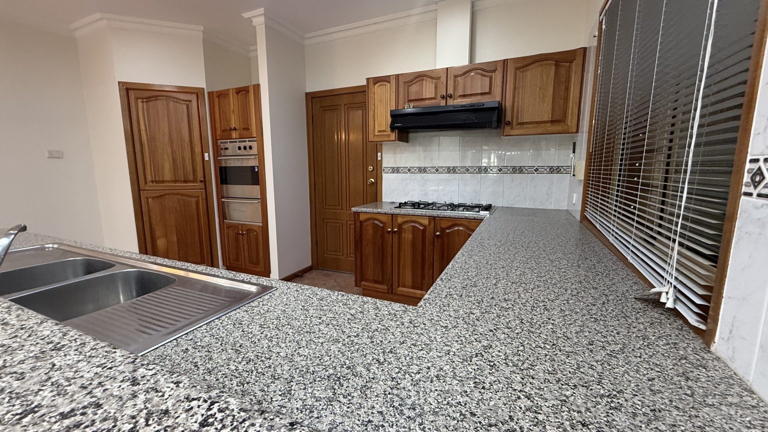 15 Rugby Avenue, CROYDON PARK, SA 5008 Australia