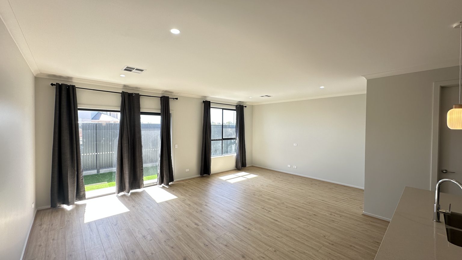 11 Pelican Drive, RIVERLEA PARK, SA 5120 Australia