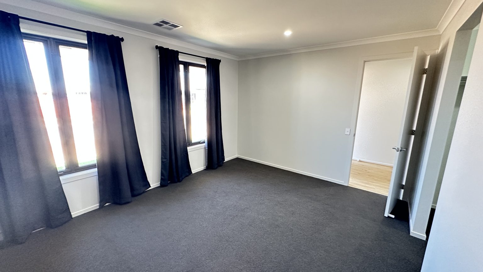 11 Pelican Drive, RIVERLEA PARK, SA 5120 Australia