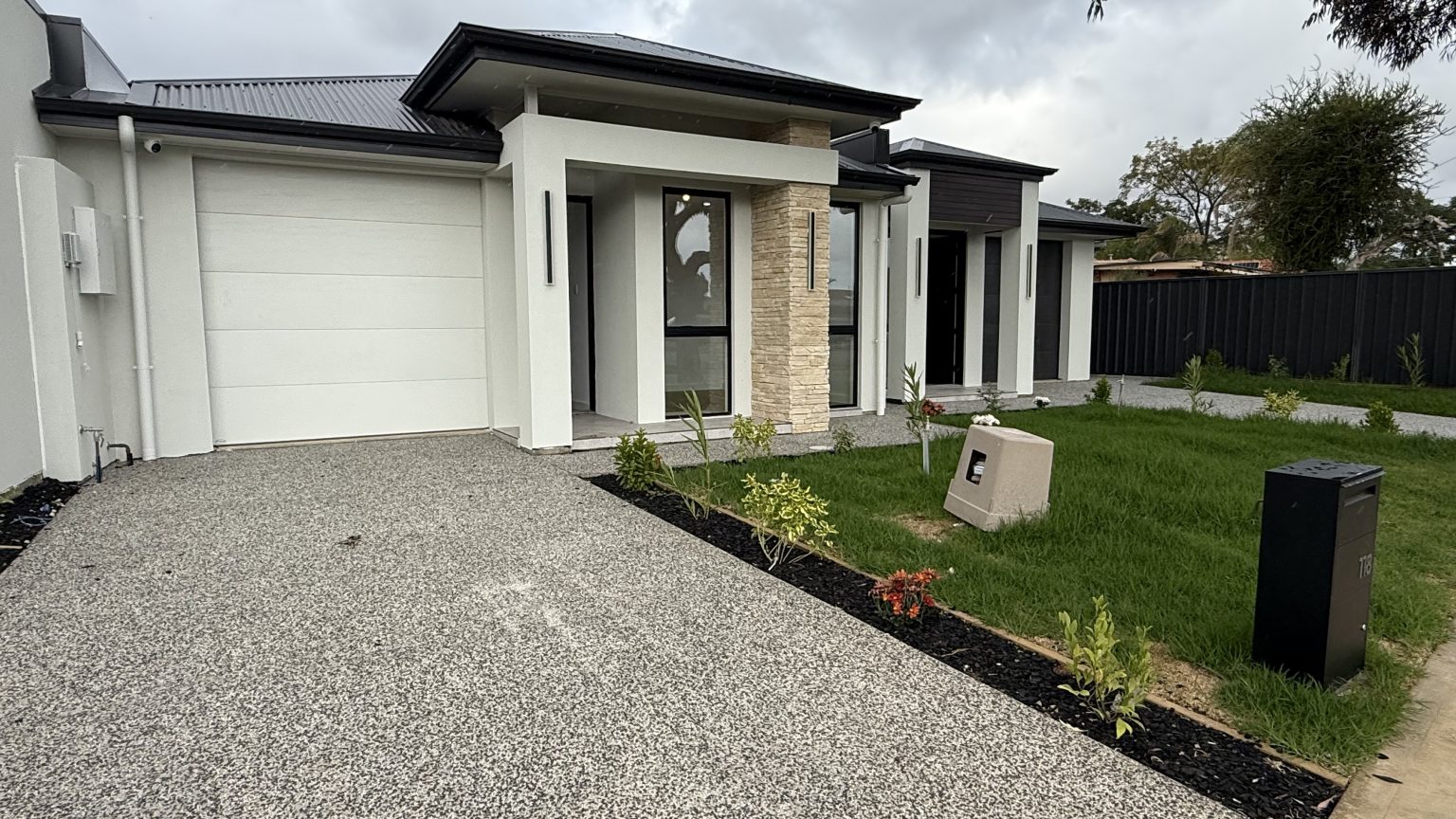 118 Walkleys Road, VALLEY VIEW, SA 5093 Australia