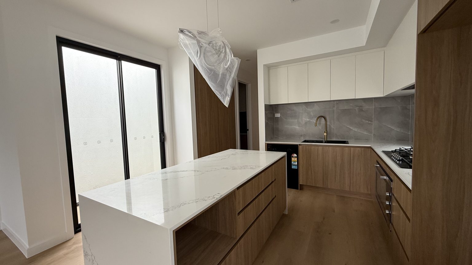 118 Walkleys Road, VALLEY VIEW, SA 5093 Australia