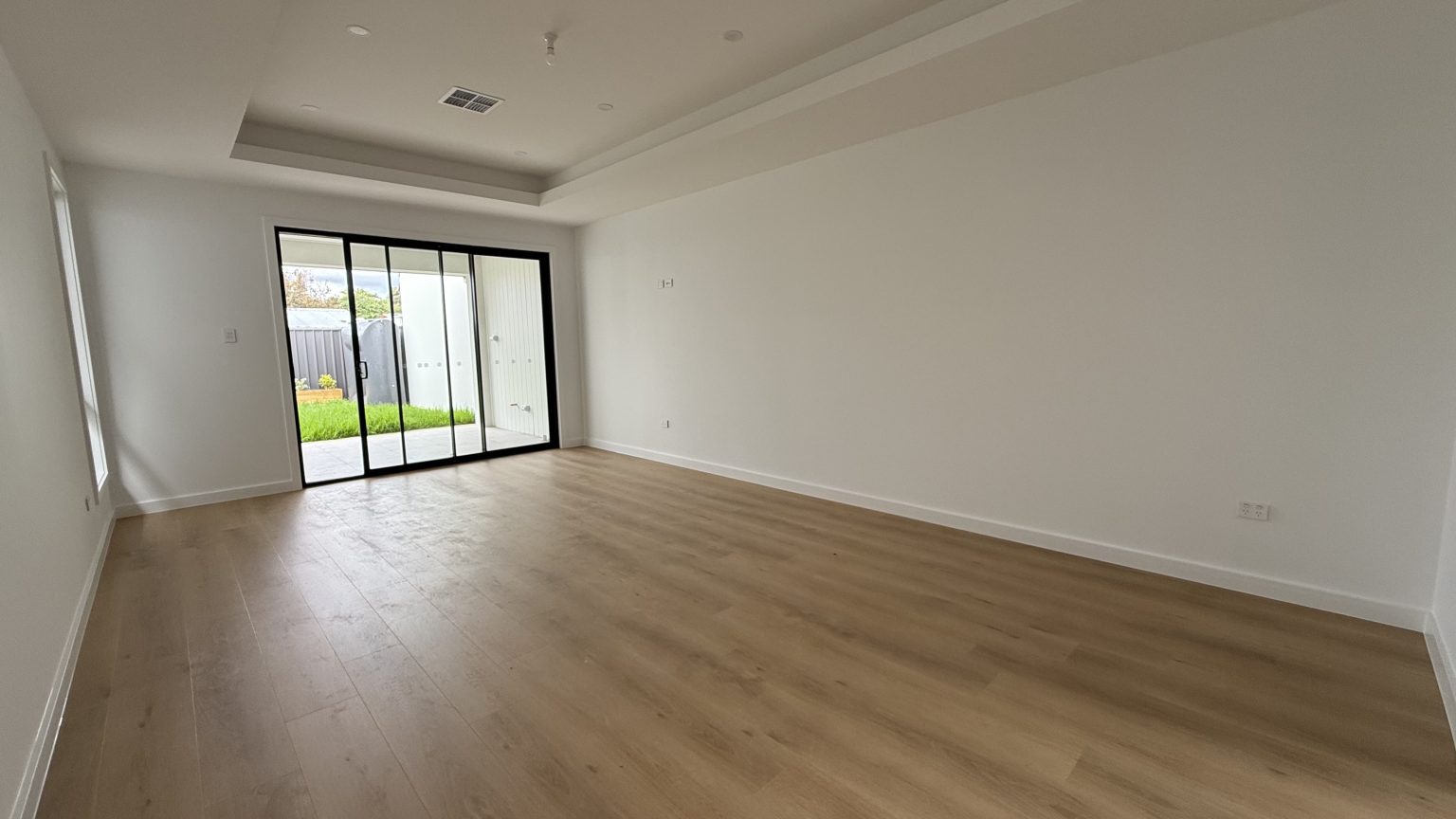 118 Walkleys Road, VALLEY VIEW, SA 5093 Australia