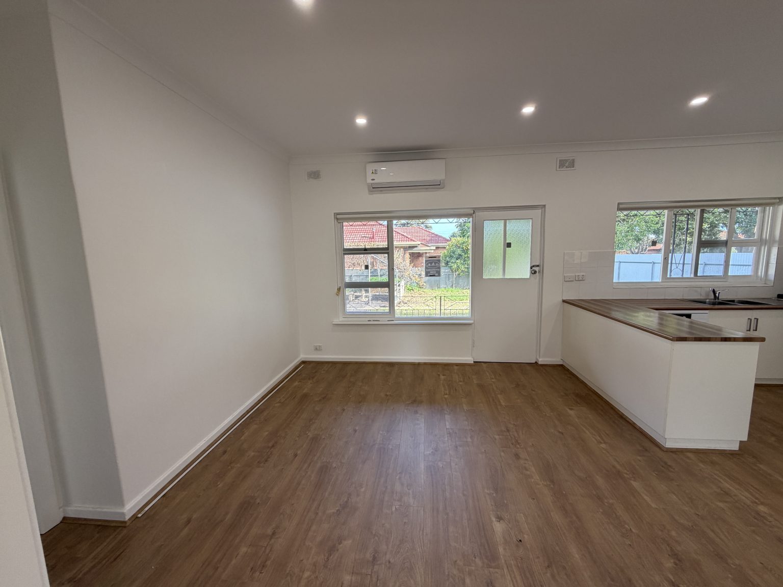 62 Barnes Road, GLYNDE, SA 5070 Australia
