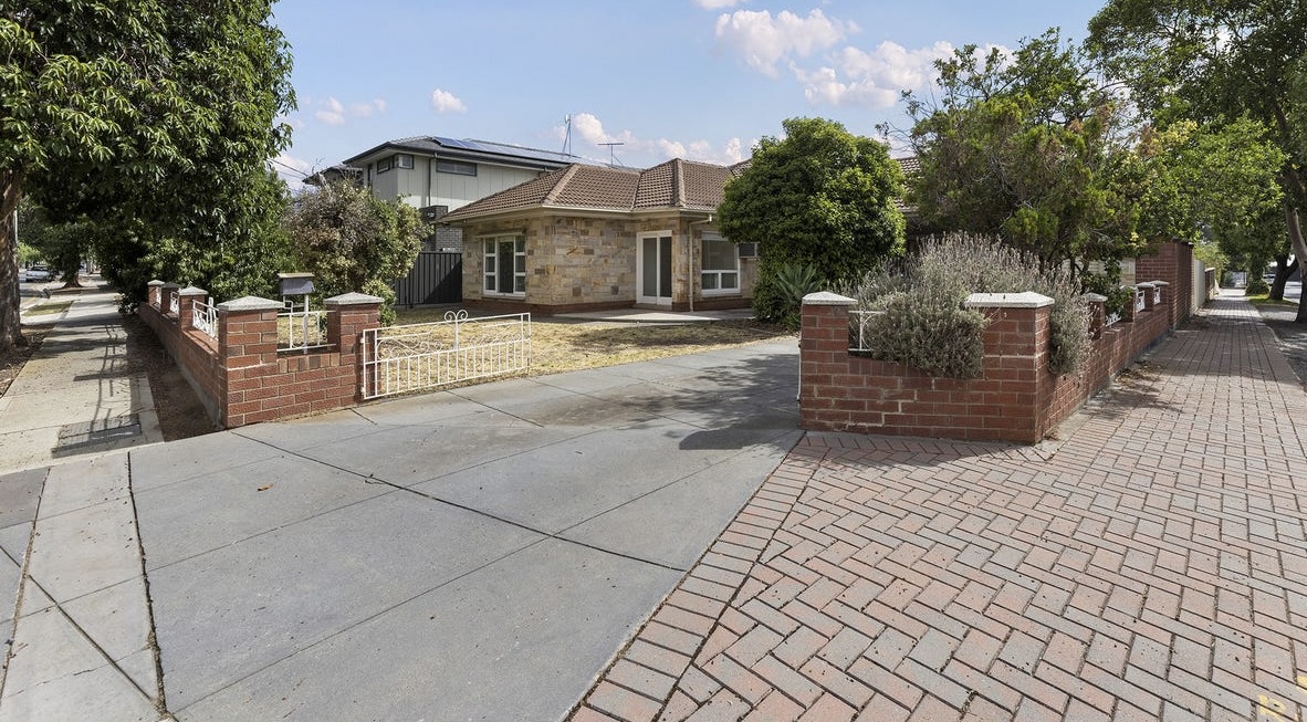 62 Barnes Road, GLYNDE  SA  5070