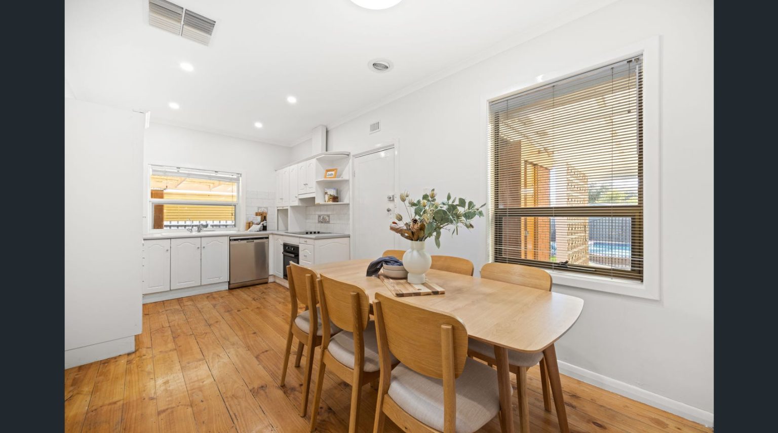 34 Gordon Avenue, CLEARVIEW, SA 5085 Australia
