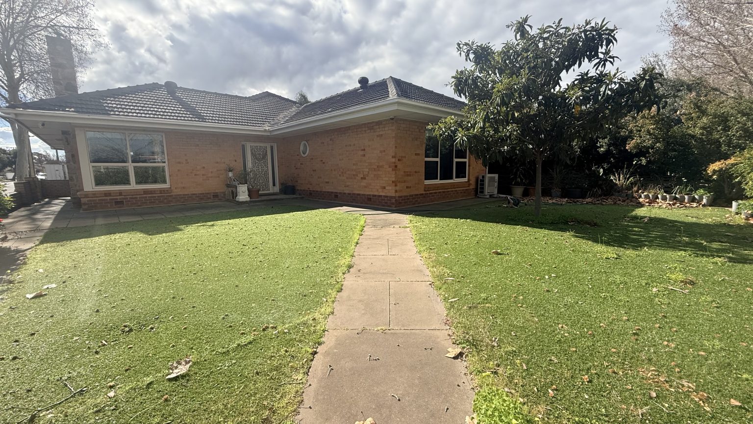222 Sir Donald Bradman Drive, COWANDILLA, SA 5033 Australia