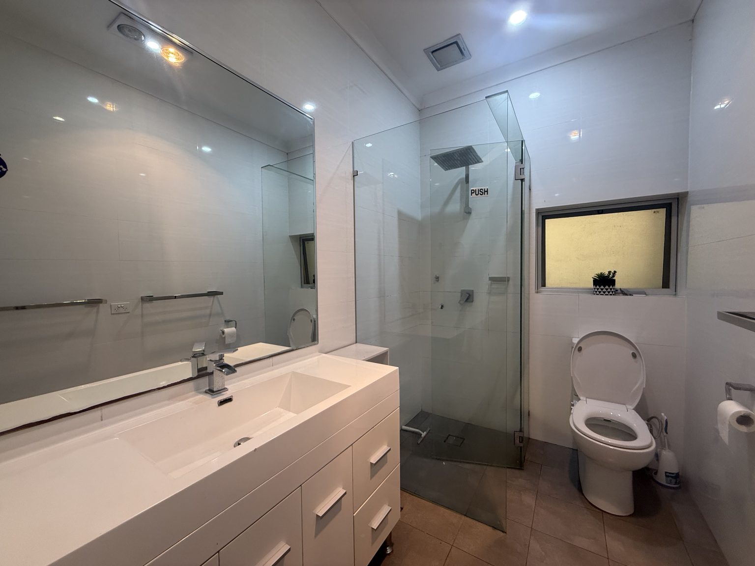 222 Sir Donald Bradman Drive, COWANDILLA, SA 5033 Australia