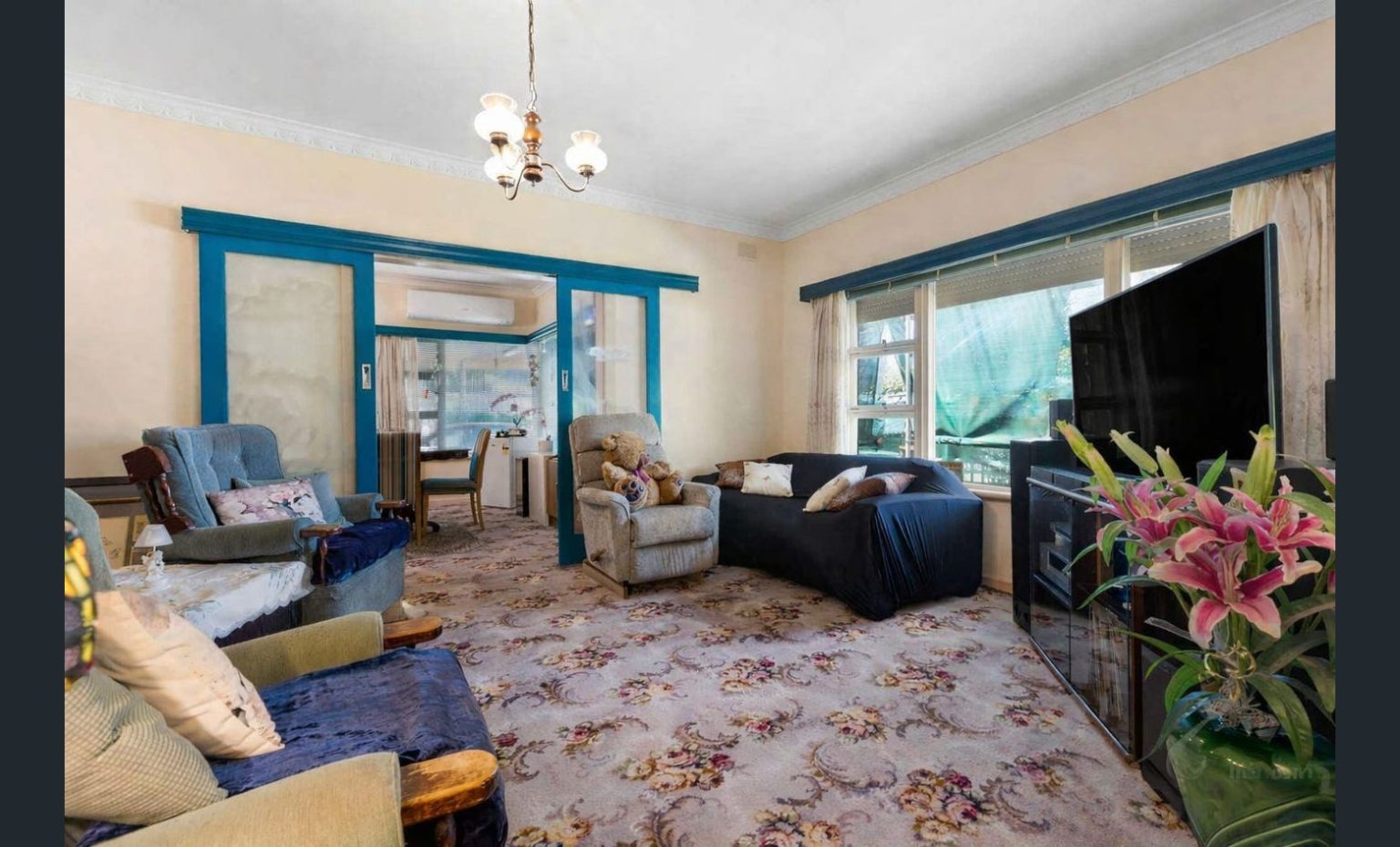 9 Pauls Drive, VALLEY VIEW, SA 5093 Australia