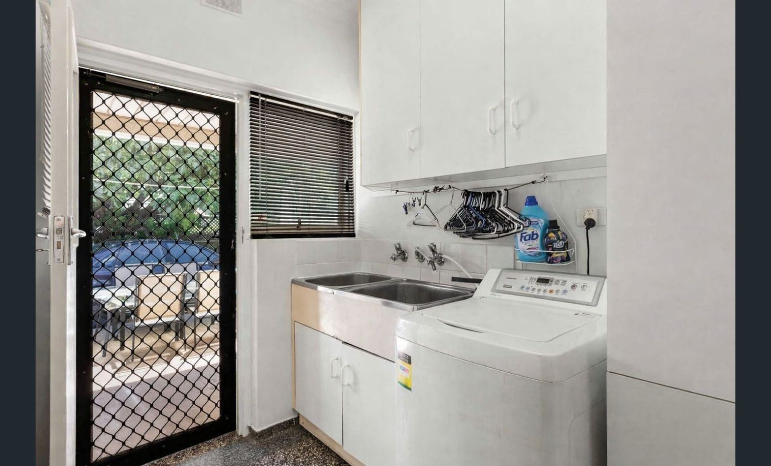 9 Pauls Drive, VALLEY VIEW, SA 5093 Australia