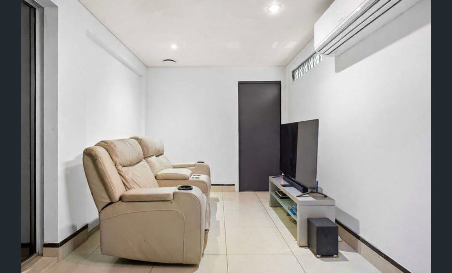 9 Pauls Drive, VALLEY VIEW, SA 5093 Australia