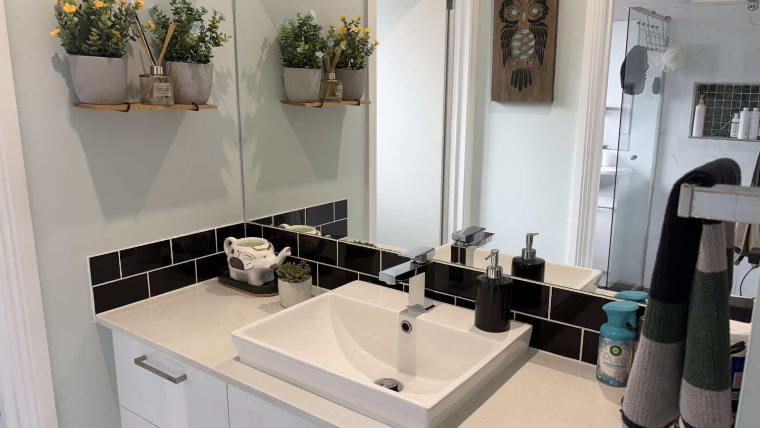 1A Chaucer Street, CLEARVIEW, SA 5085 Australia